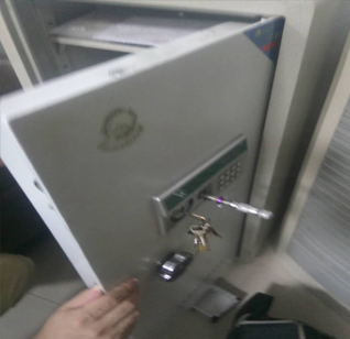 张槎迪堡保险柜开锁